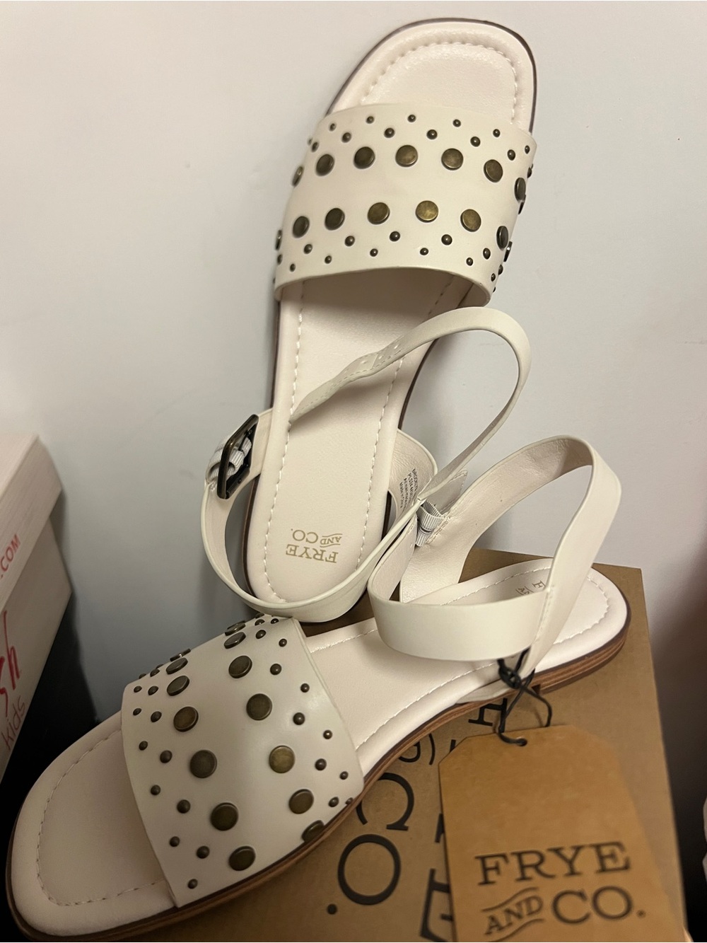 Size 10 Women‘s Off White Studded Sandals